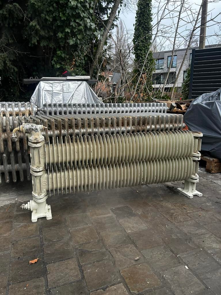 Ribbenbuis radioteren 4 lamellen, Doe-het-zelf en Bouw, Verwarming en Radiatoren, Ophalen, Zo goed als nieuw