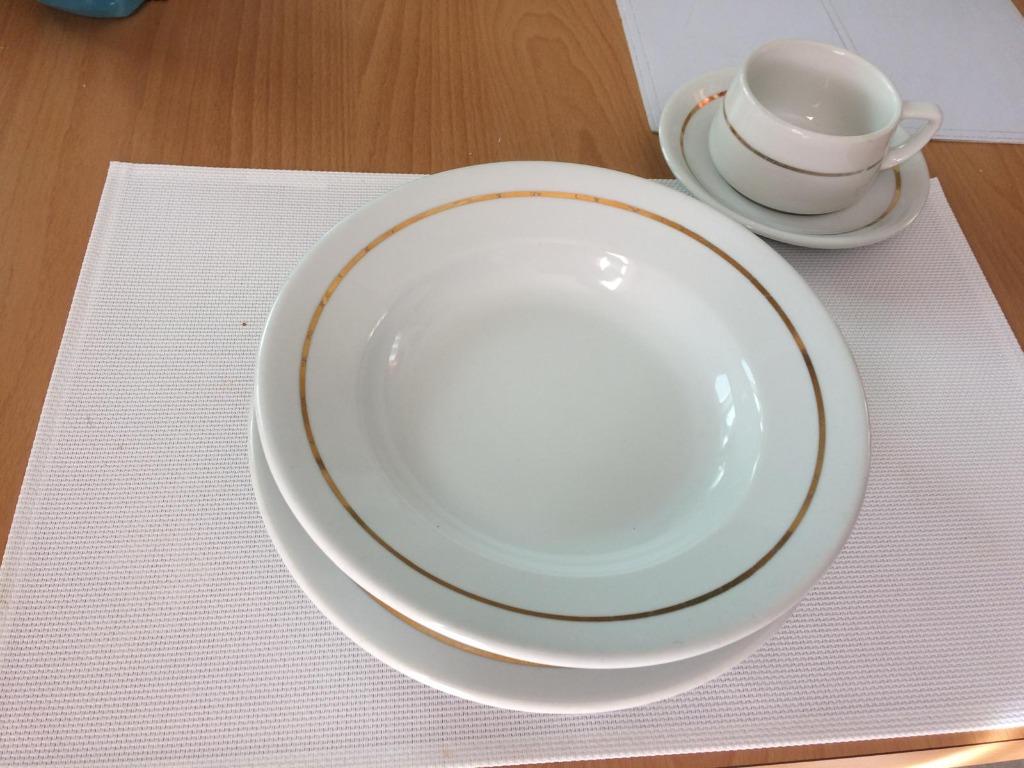 EETSERVIES, Ophalen, Porselein