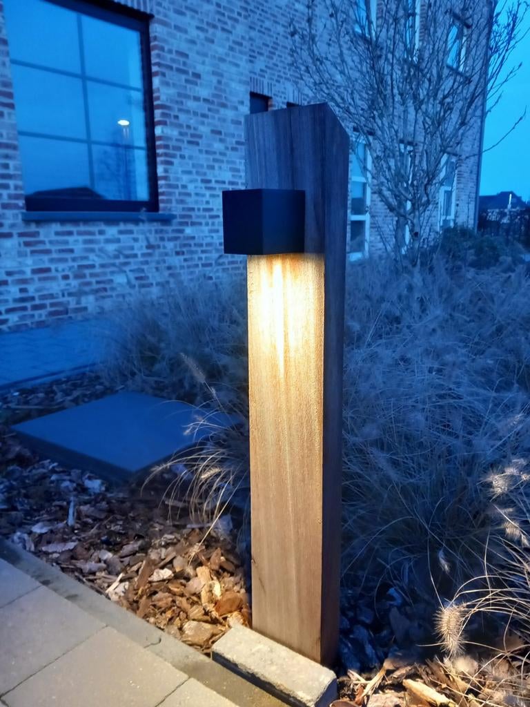 Nieuwe verlichtingspalen tuin, Ophalen