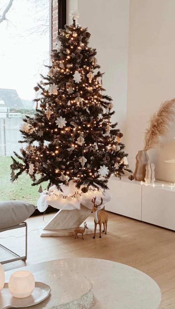Kerstboom met sneeuw op punten, Ophalen, Zo goed als nieuw