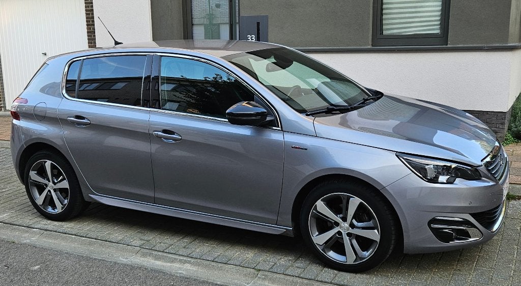 Peugeot 308 GT-LINE 1.2 / automatique, Auto's, Peugeot, Dealer onderhouden, 5 deurs, Particulier, Zilver of Grijs