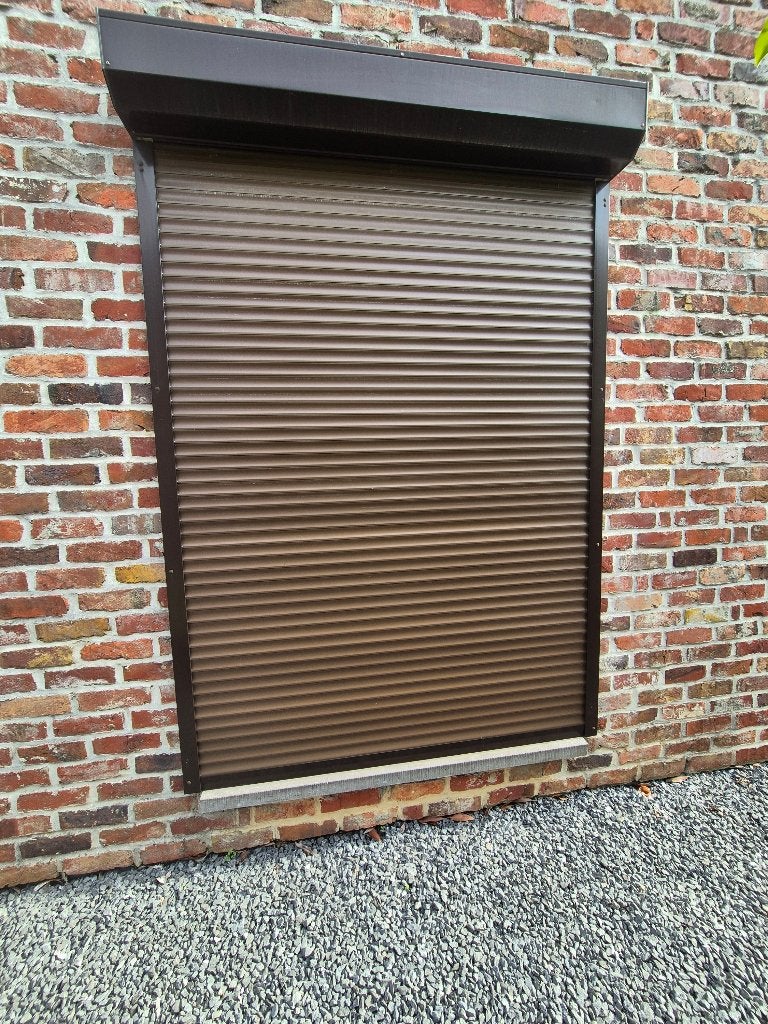 Gemotoriseerde rolluik, Doe-het-zelf en Bouw, Ophalen, Gebruikt, Bruin, 200 cm of meer