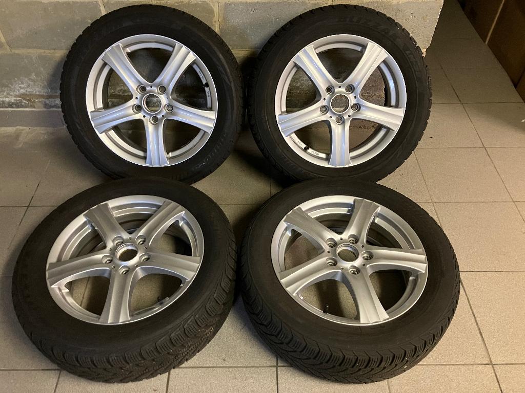 Pneus d'hiver sur jante Blizzak LM-32 205/55 R16, Pneus et Jantes, Pneus hiver, 16 pouces, Véhicule de tourisme