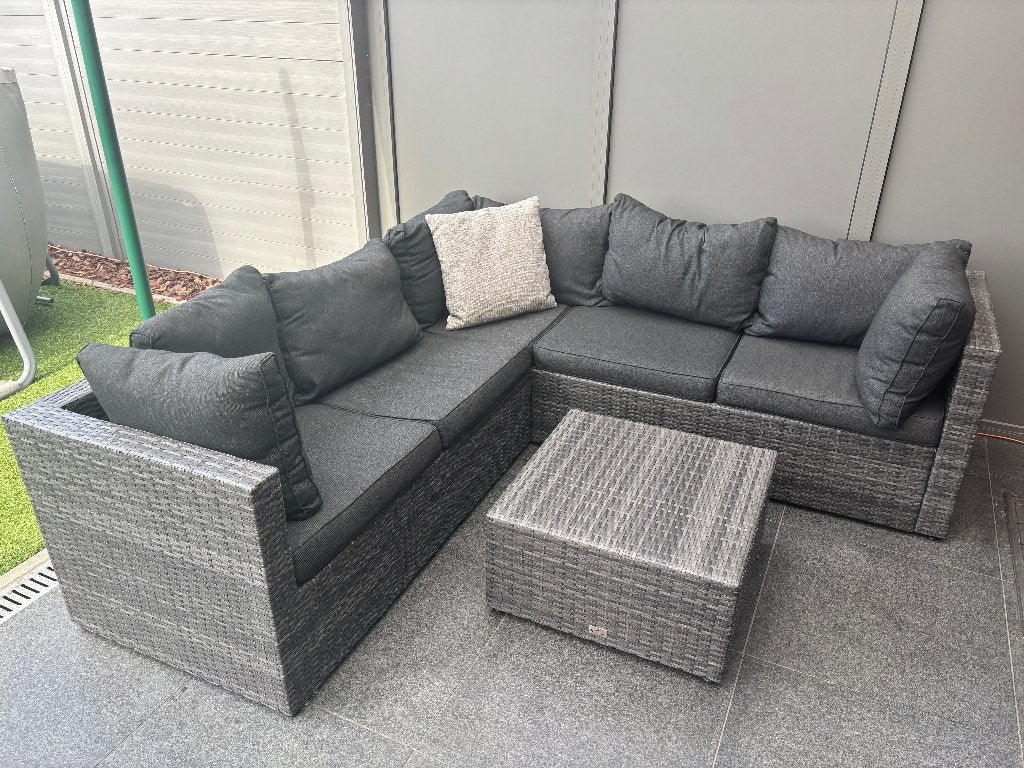 5-zits Rotan Lounge set in nieuwstaat, Tuin en Terras, Tuinsets en Loungesets, Ophalen, 5 zitplaatsen, Rotan, Bijzettafel