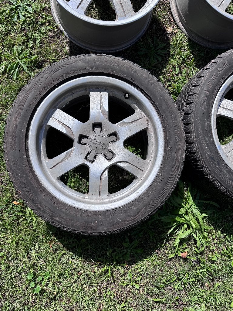 Jantes AUDI, Pneus hiver, 17 pouces, Enlèvement, Utilisé