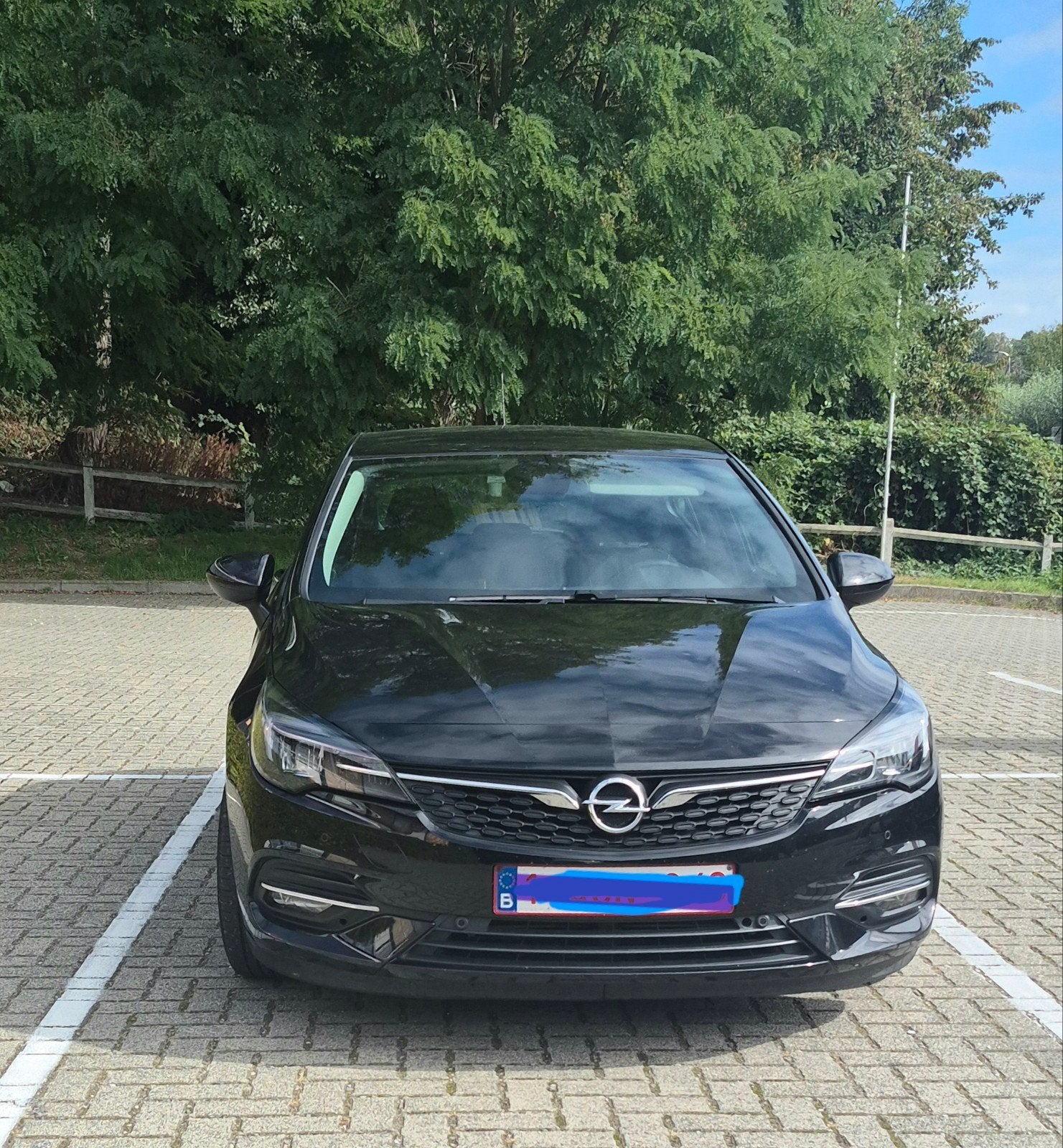 Opel Astra 1.2 turbo Edition
Opel Astra 1.2 turbo Edition -, Achat, Apple Carplay, Boîte manuelle, Particulier