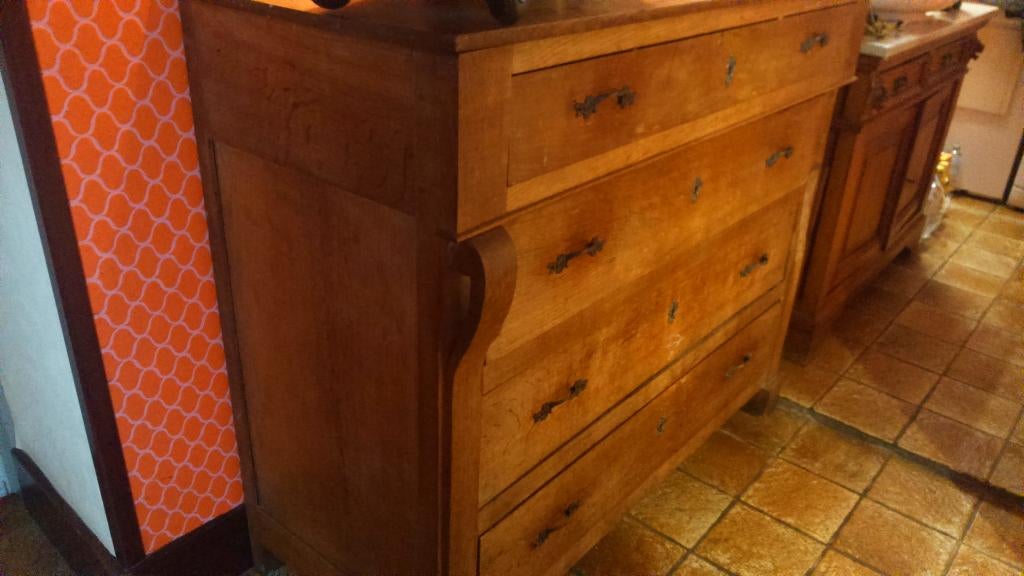 1 meuble ancien avec 4 grands tiroirs, Enlèvement