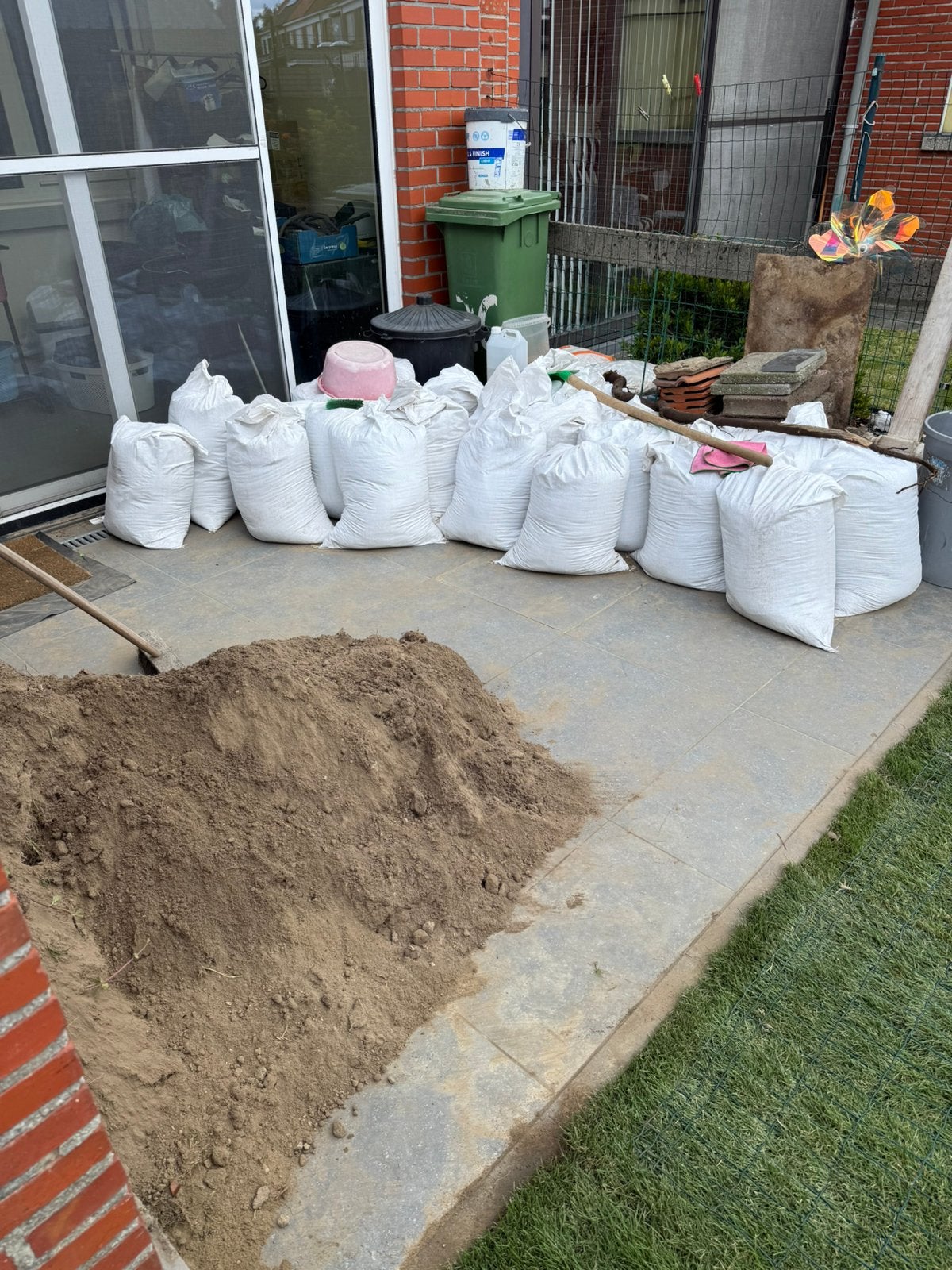 Gratis 30 zakken aanvulgrond/potgrond op te halen in hoboken, Enlèvement, Terreau