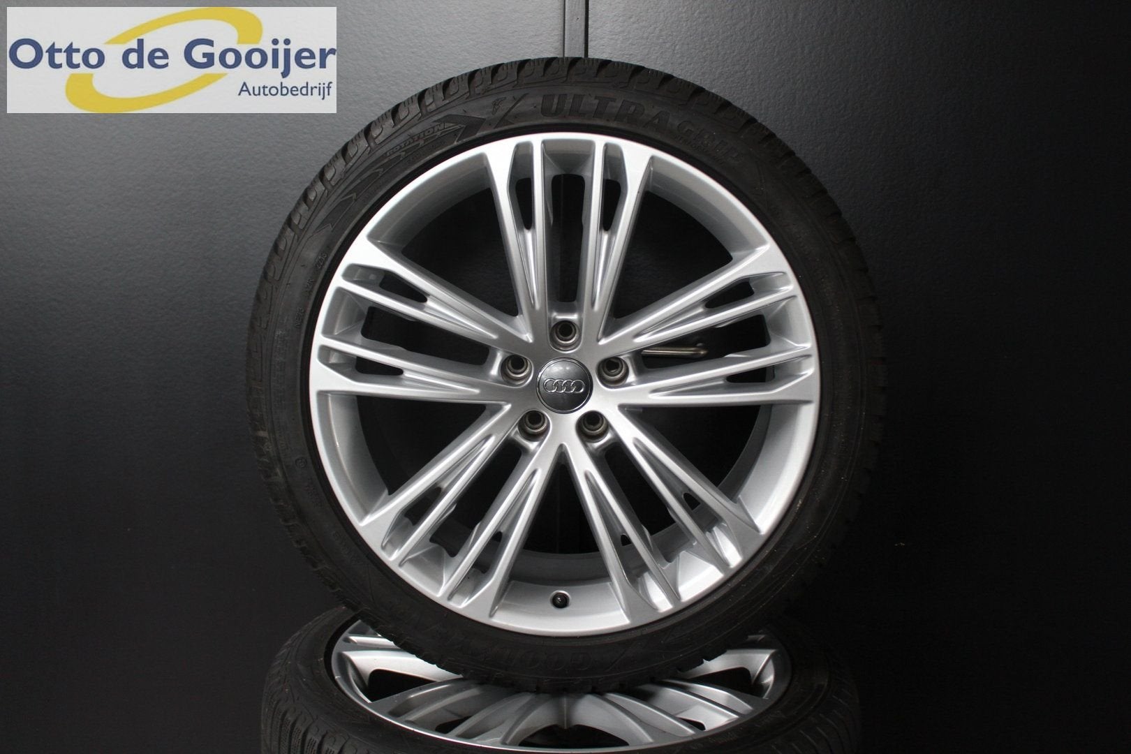 Originele Audi A7 Velgen 20 Inch Winterbanden 6MM, Auto-onderdelen, Ophalen, Gebruikt, 255 mm, -