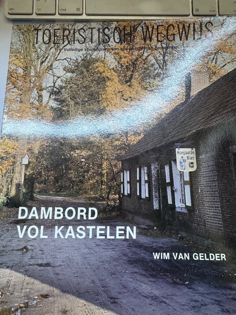 Wim Van Gelder : toeristisch wegwijs dambord van kastelen, Ophalen of Verzenden, 20e eeuw of later, Gelezen, Wim Van GElder