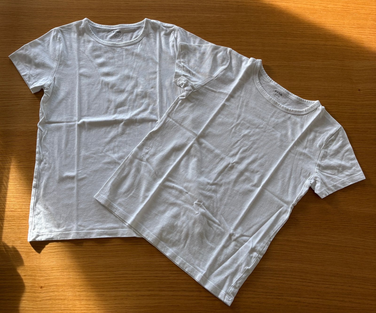 Lot de 2 t-shirts blanc unis KIABI - 12 ans - 3€, Kinderen en Baby's, Ophalen of Verzenden, Zo goed als nieuw, Jongen, Overige typen