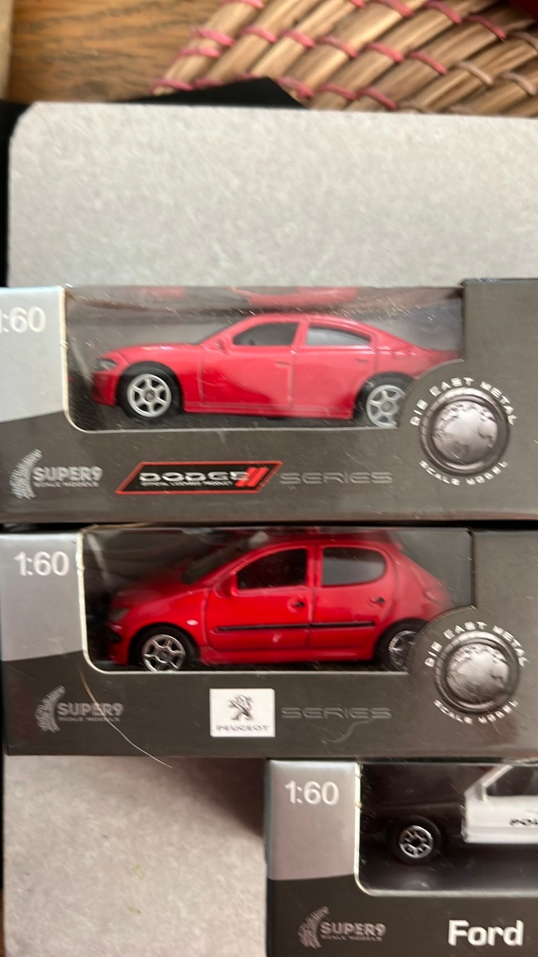 Miniatuur auto s 1:60, Enlèvement ou Envoi, Neuf, Voiture
