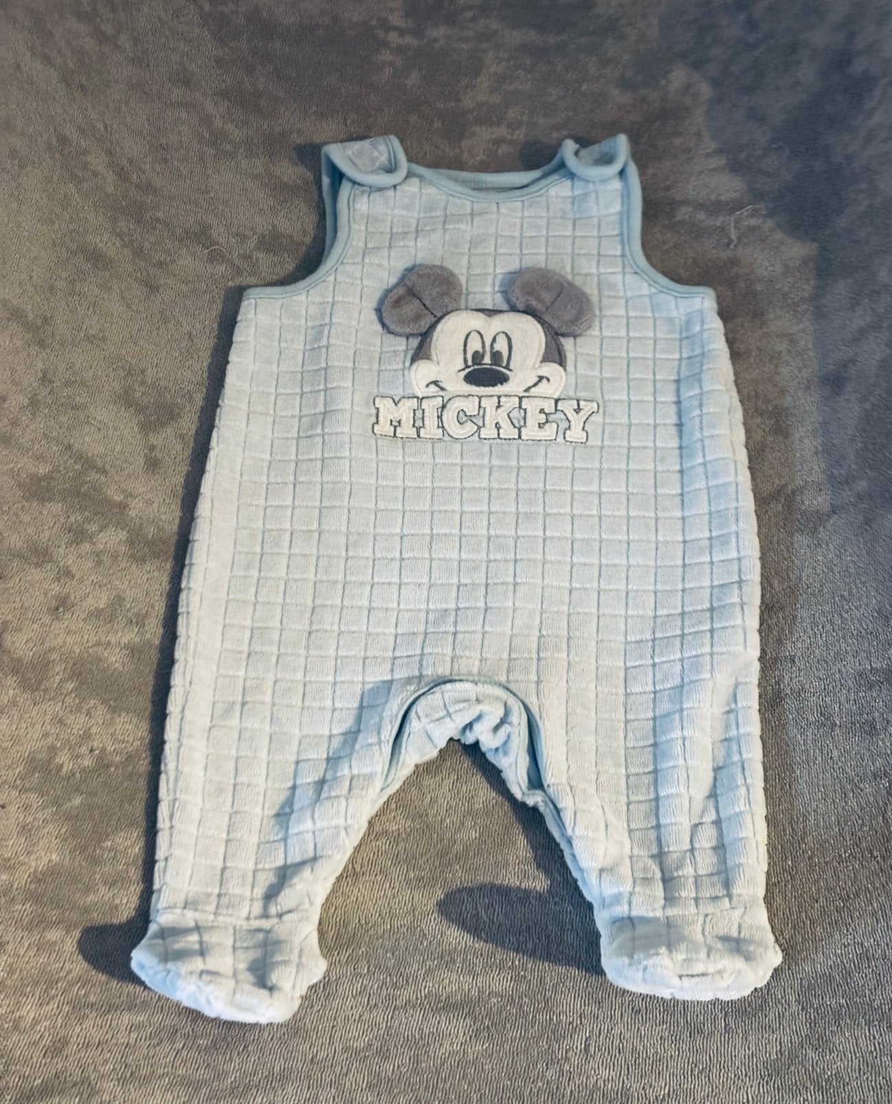 Pack Disney taille 56, Enfants & Bébés, Vêtements de bébé | Taille 56, Enlèvement, Comme neuf, Costume
