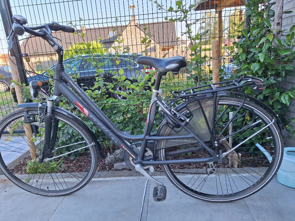 Vélo PRESTIGE pour femme, Autres marques, Vitesses, Frein sur jante, Comme neuf