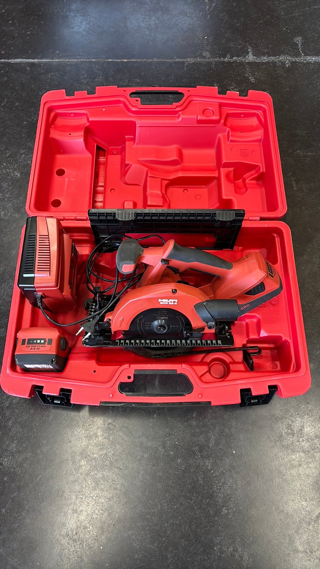 Hilti scie circulaire sur batterie accu SCW 22-A, Enlèvement, Comme neuf, Scie circulaire