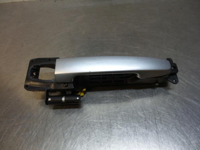 Poignée portière 4portes avant gauche d'un Daihatsu Sirion, Daihatsu, -, 3 mois de garantie, Utilisé