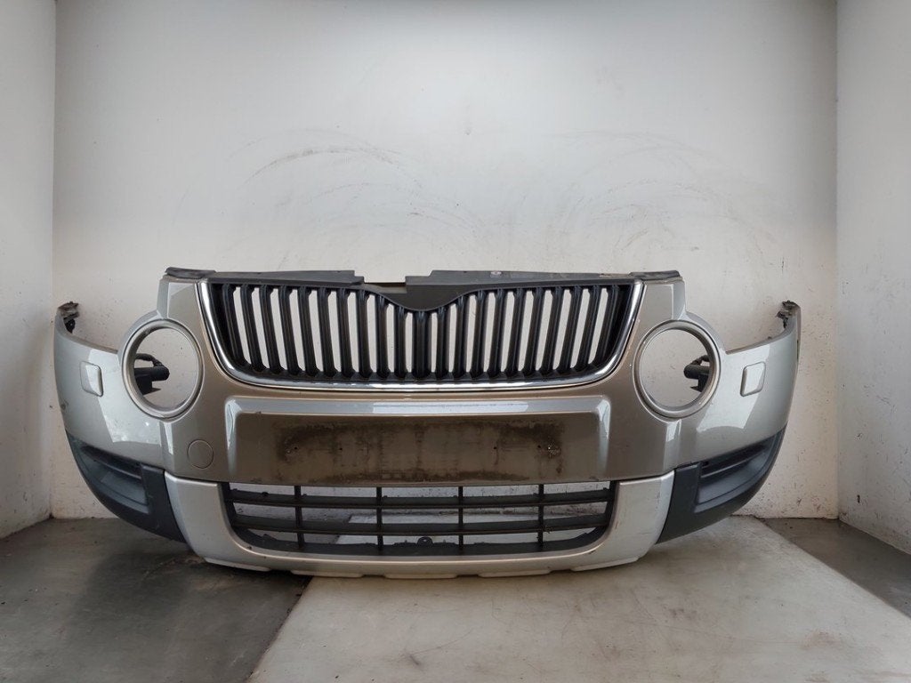BUMPER VOOR Skoda Yeti (5LAC) (01-2009/12-2017), Auto-onderdelen, Carrosserie, Bumper, Skoda, Voor, Gebruikt