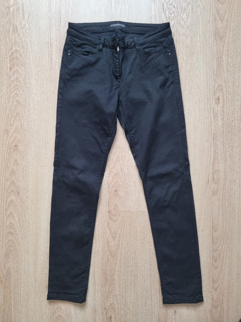 Jeans noirs - taille 38, Vêtements | Femmes, Enlèvement ou Envoi, W30 - W32 (confection 38/40), Porté, Noir