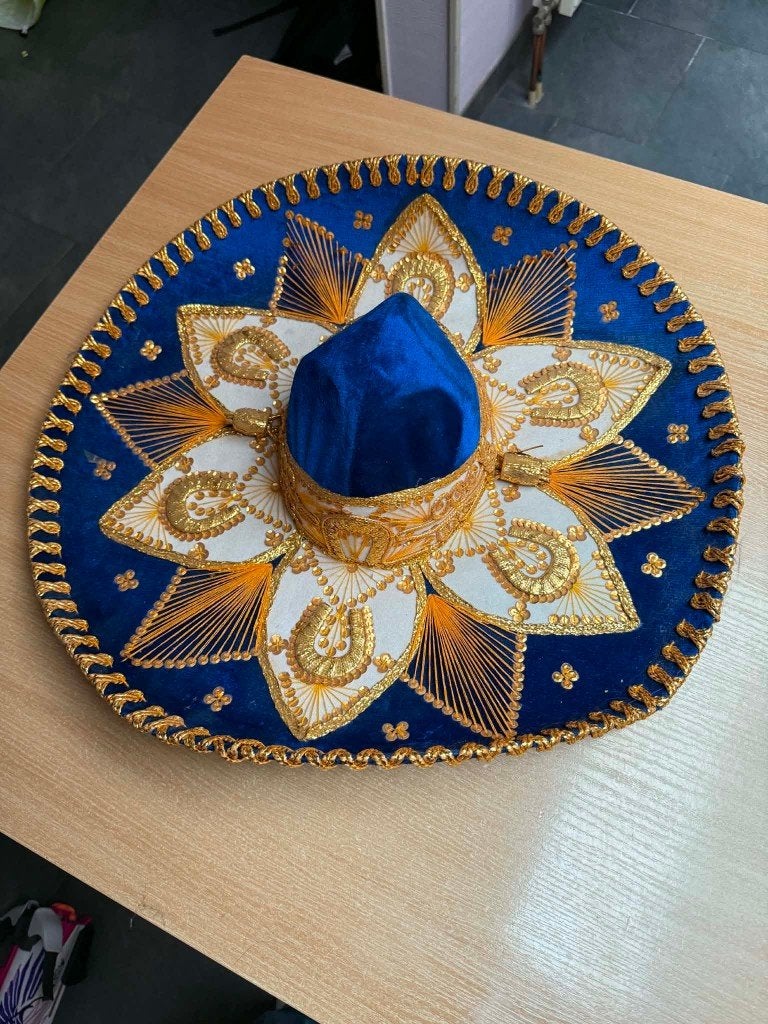 Chapeau Mexicain, Enlèvement, Comme neuf