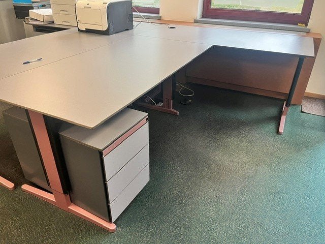 Bureau, Aankleding binnen, Ophalen, Gebruikt, Bureau