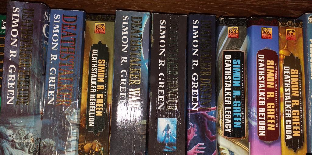 Volledige SF serie: Deathstalker van Simon R. Green, Livres, Science-fiction, Utilisé, Envoi