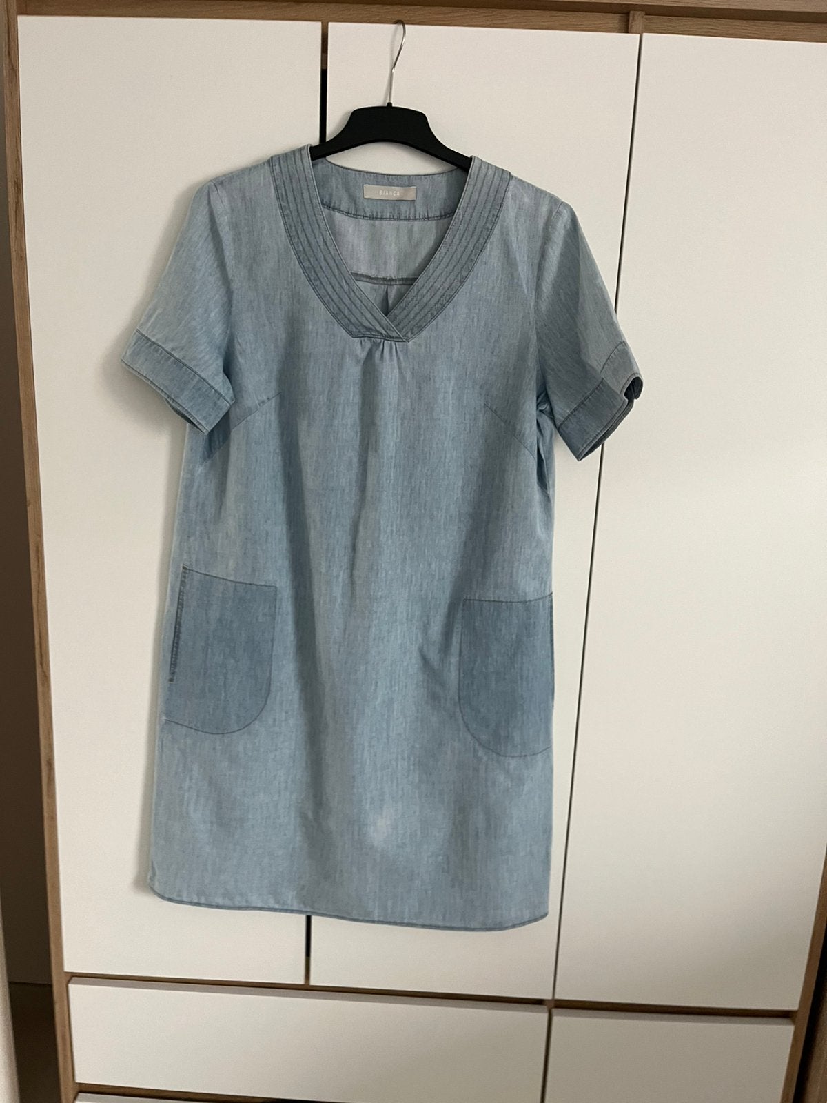 Robe en jean taille 44 de la marque Bianca, Vêtements | Femmes, Enlèvement, Comme neuf, Taille 42/44 (L)
