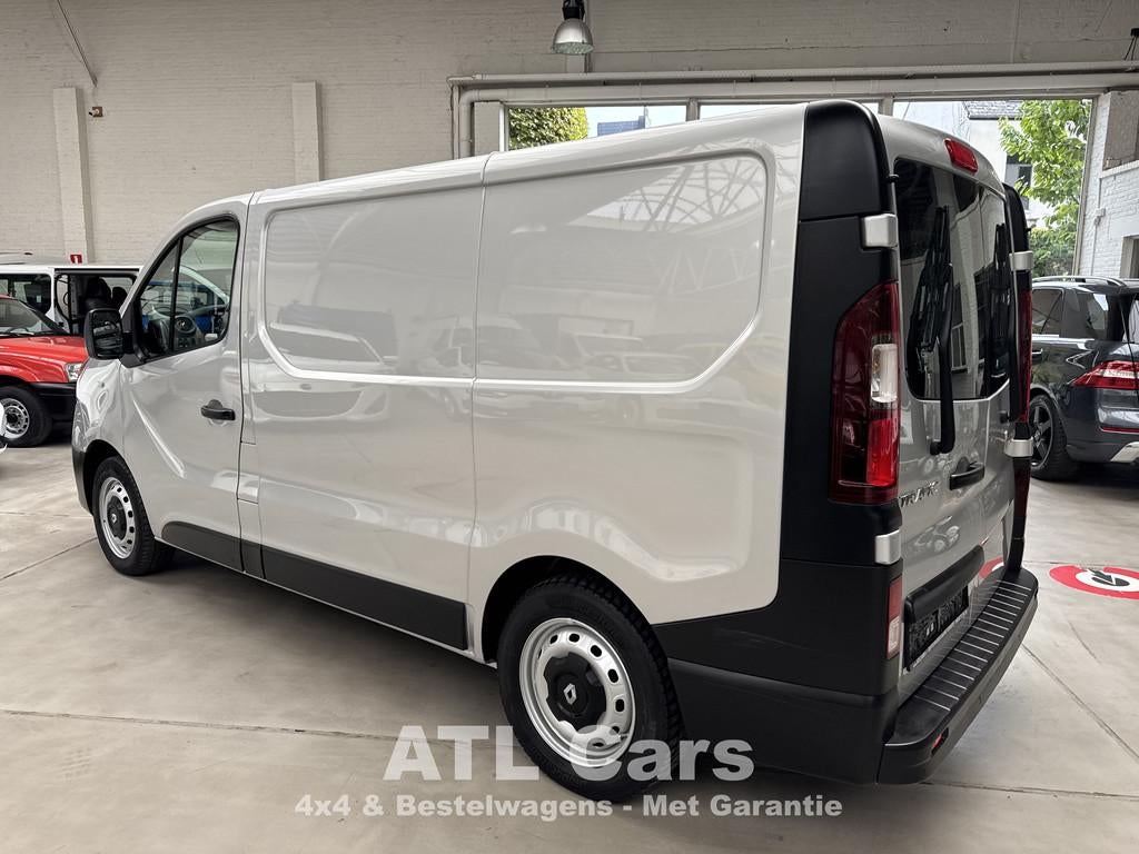 Renault Trafic 1.6D | SERVICEWAGEN | 1STE EIG. | NAVIGATIE, Voorwielaandrijving, Stof, Gebruikt, Zwart
