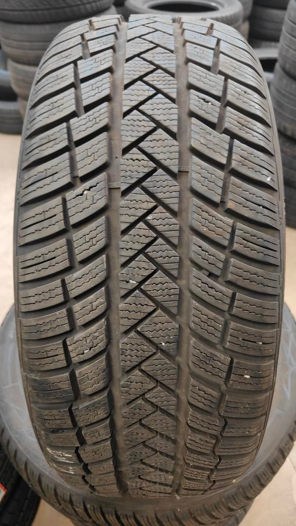 215/50r17 Vredestein 50€ chacun avec montage et équilibrage, Autos : Pièces & Accessoires, Enlèvement ou Envoi