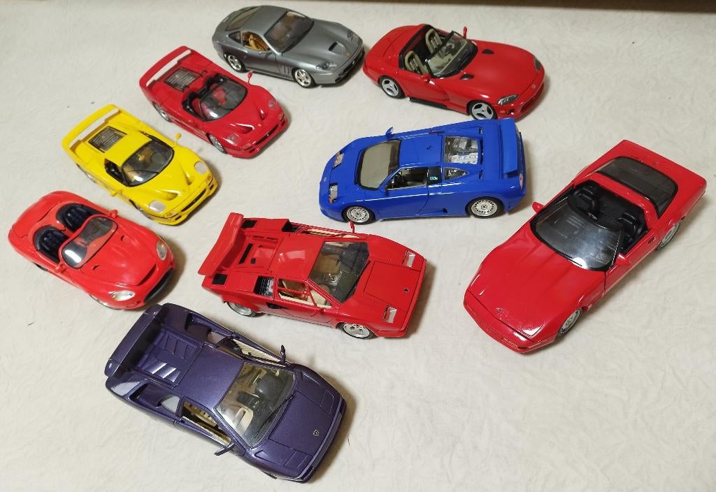 Modèles réduits de voitures de sport. 1/18, Enlèvement ou Envoi, Voiture, Autres marques