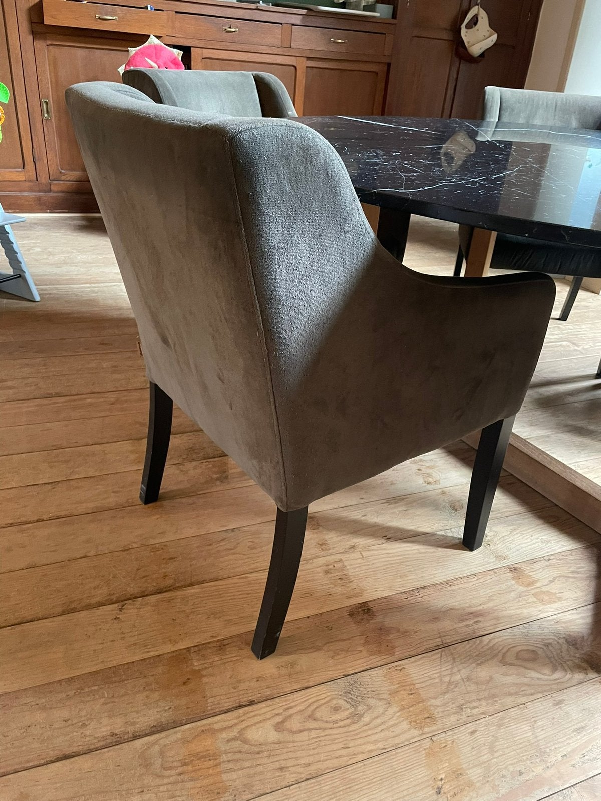 4 heerlijke stoelen van het merk WOOOD in groen velvet, Huis en Inrichting, Stoelen, Ophalen, Gebruikt, Overige kleuren, Vier