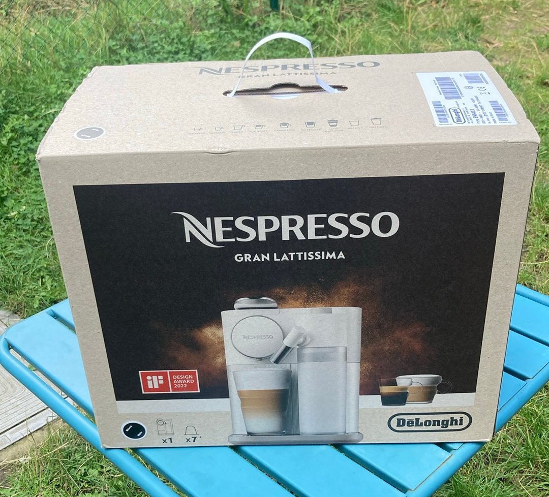 De’Longhi Gran Lattissima + 600(!) cups, Neuf, Réservoir d'eau amovible, Combiné, Dosettes et capsules de café