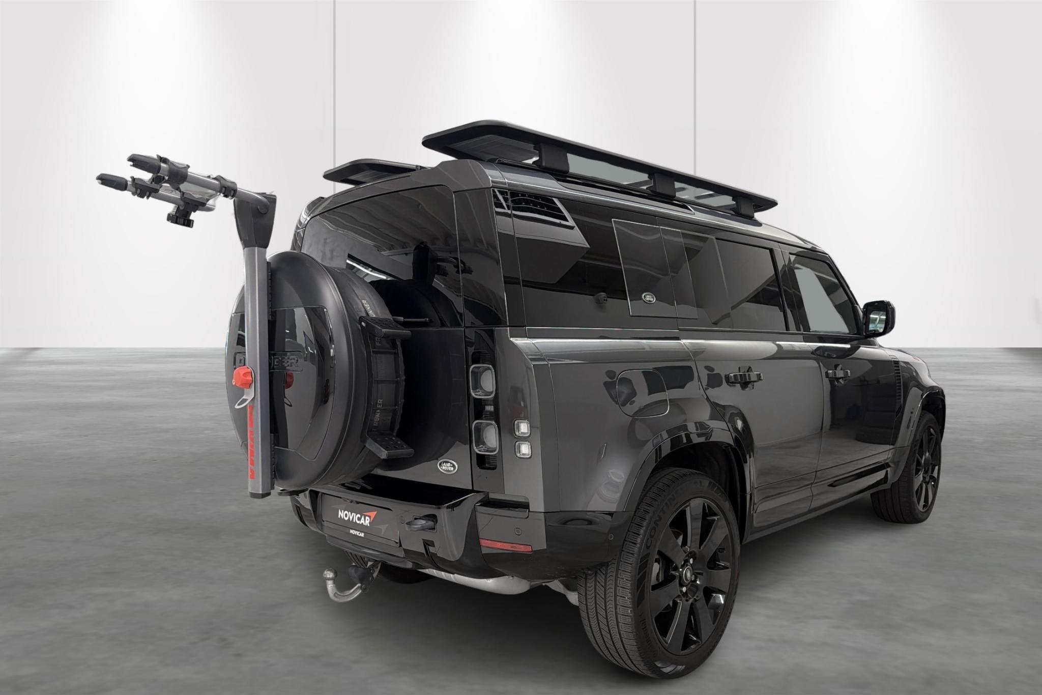 Land Rover Defender 110 D200 X-Dynamic S, Auto's, Automaat, Stof, Gebruikt, Zwart
