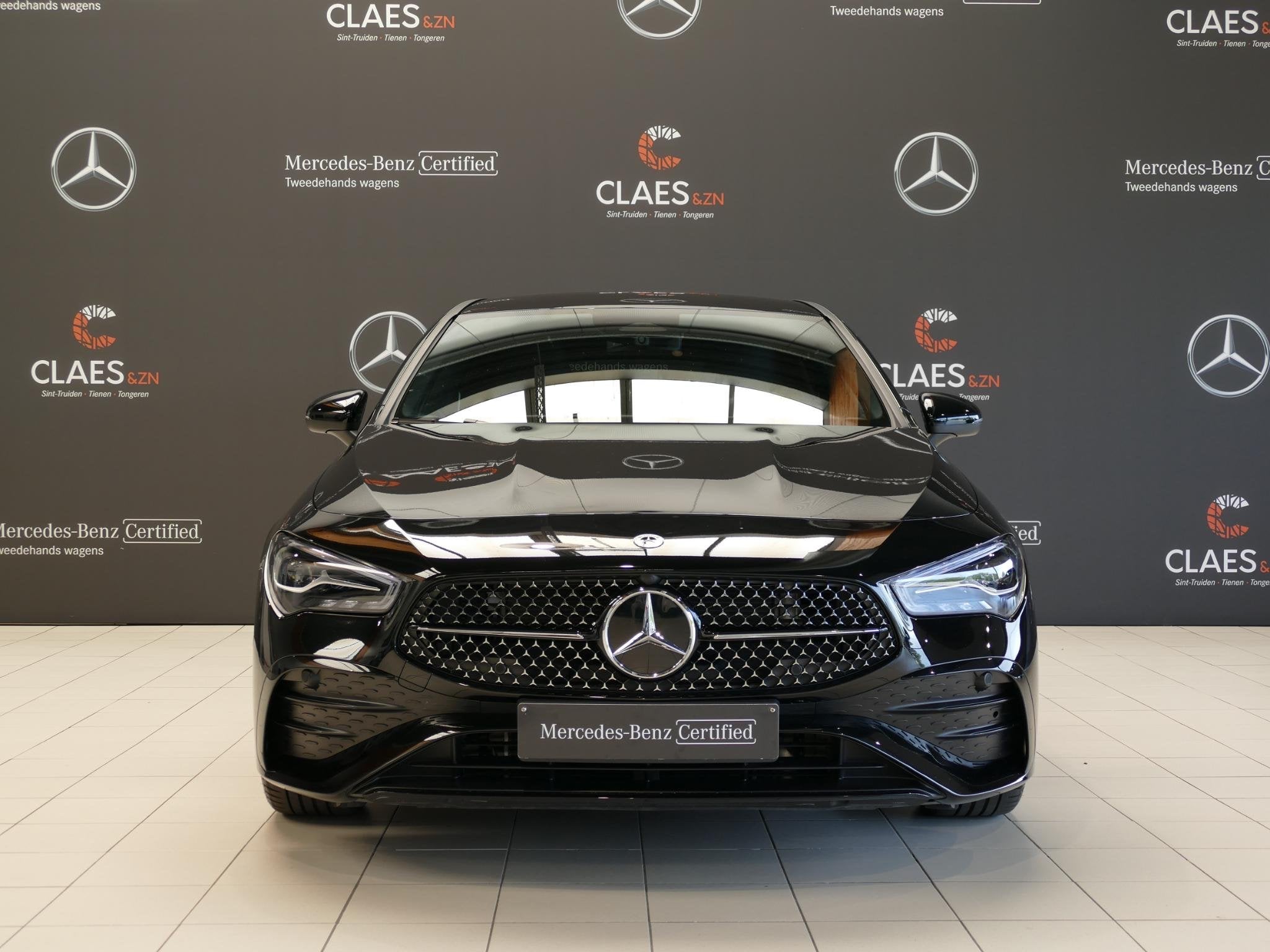 Mercedes-Benz CLA Shooting Brake 200 AMG Line - DOS 8827, Auto's, CLA, Stof, Gebruikt, 4 cilinders