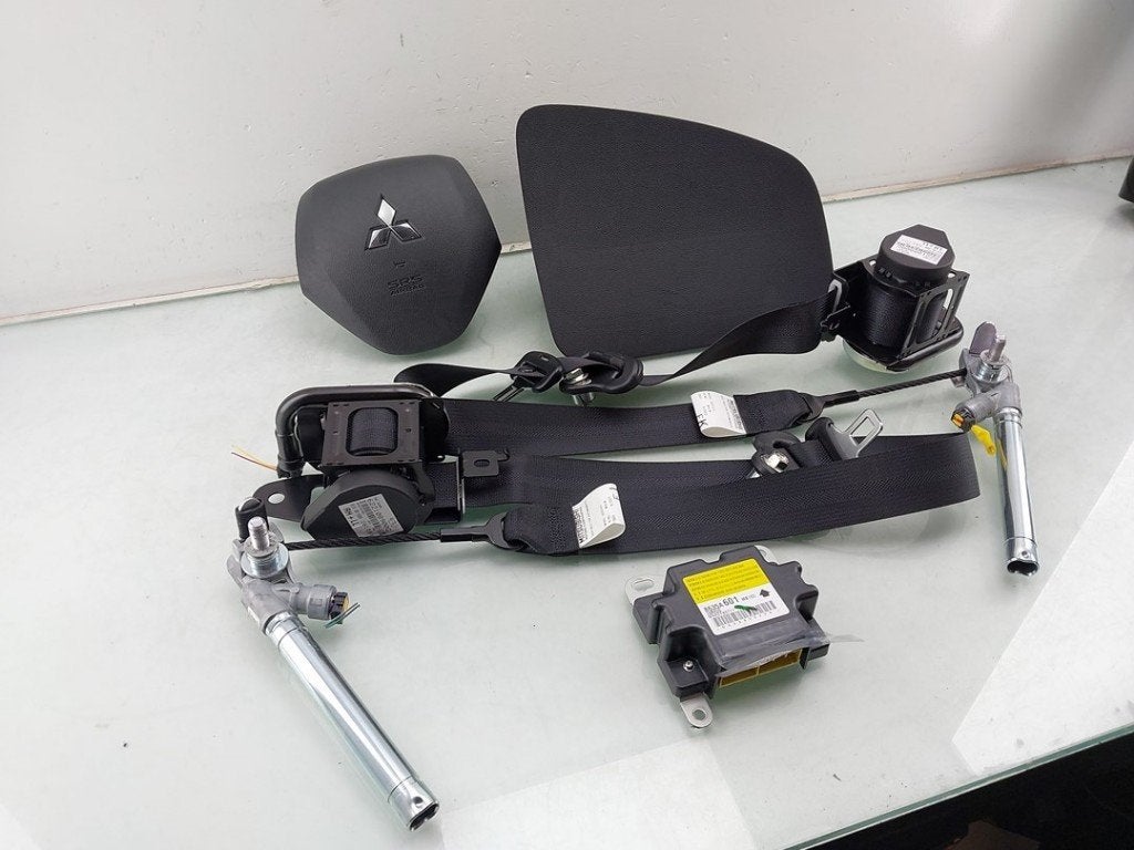 AIRBAG ENSEMBLE + ORDINATEUR Mitsubishi Space Star (A0), Info@mitsubishi-motors.de, MITSUBISHI, Utilisé, Mitsubishi