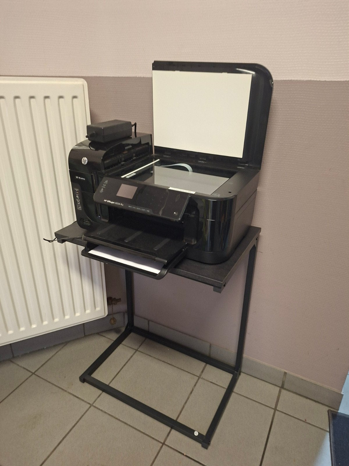 printer met tafel, Computers en Software, Laptoptafels, Ophalen of Verzenden