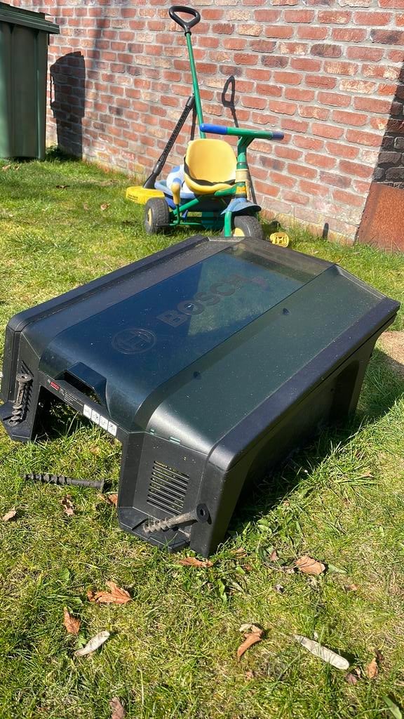 Garage bosch indego, Enlèvement, Comme neuf, Tondeuses à gazon sur batterie