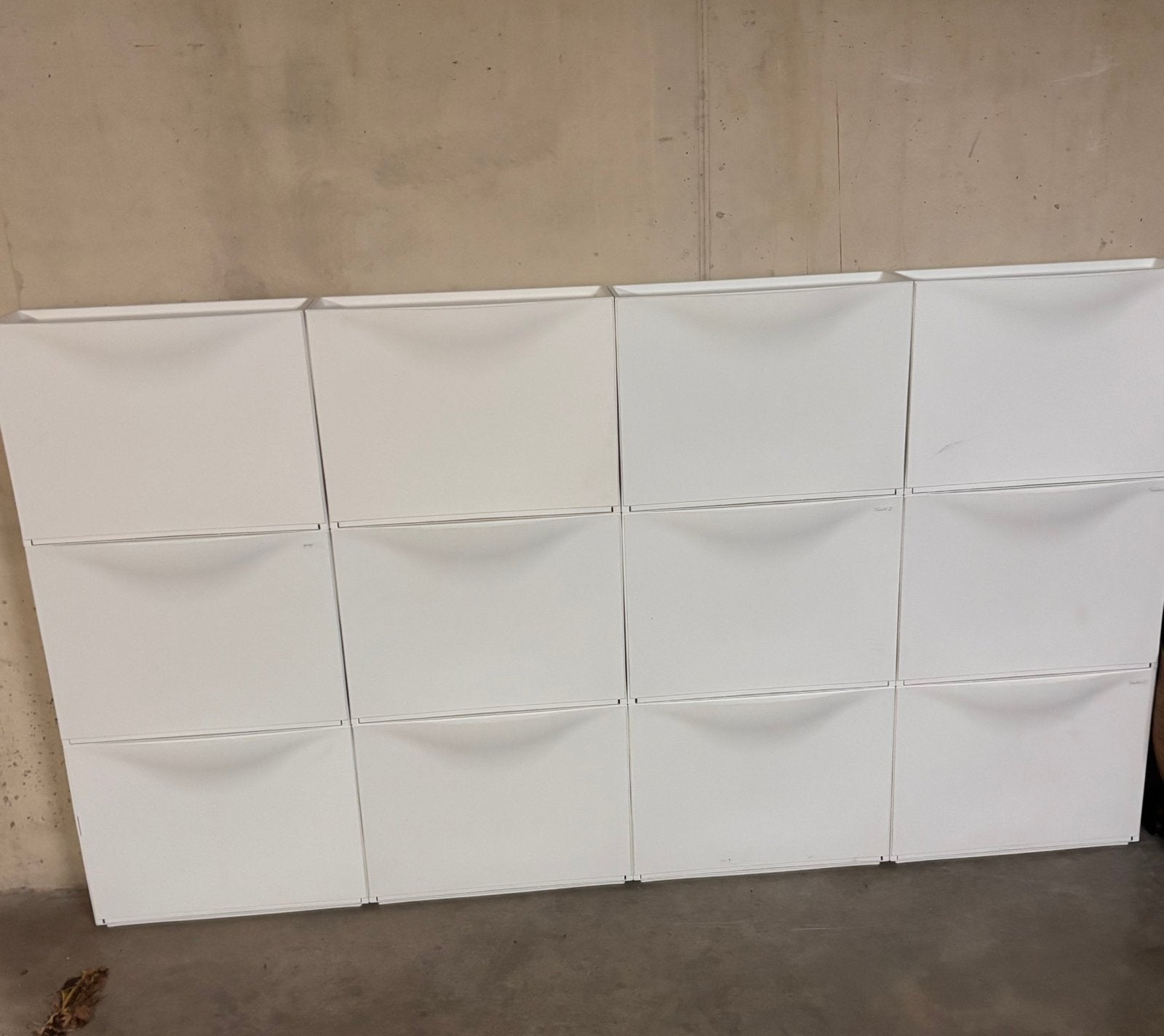 Ikea Trones, Ophalen, Zo goed als nieuw