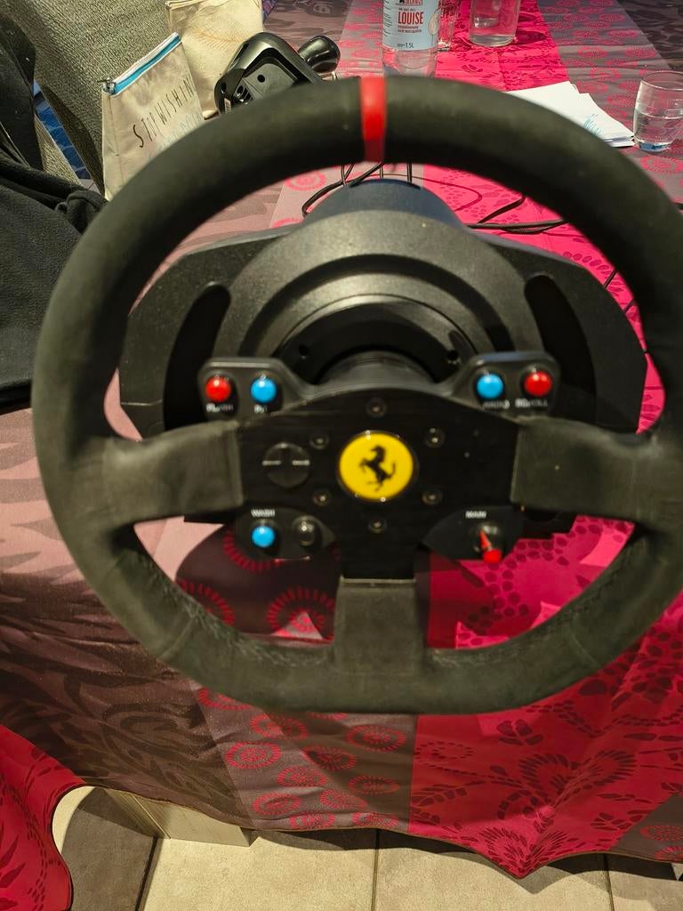 Thrustmaster TX + Volant 599XX EVO 30 Alcantara + Pédalier T, Enlèvement