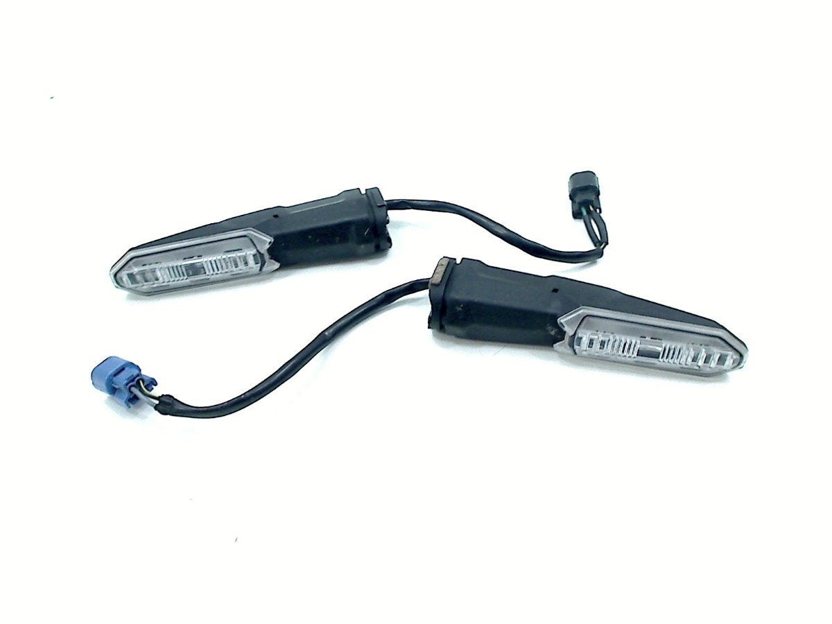 KNIPPERLICHT Kawasaki Z 900 2020-2024 (Z900 ZR900), Dhr. S. di Majo, Gebruikt, Info@cama-motorparts.nl, P.J. Troelstraweg 8 8
3144 CX  MAASSLUIS, NL