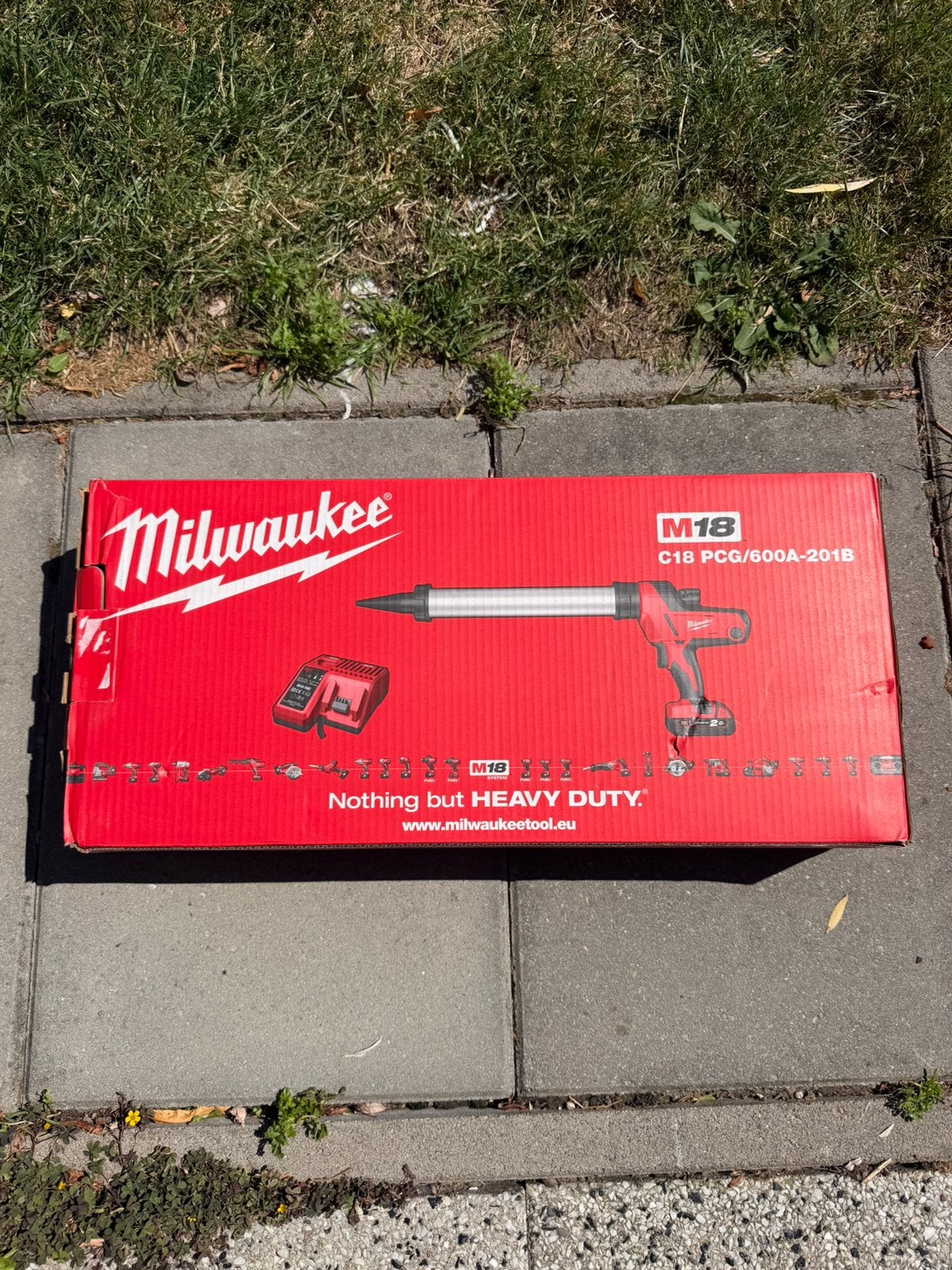 Milwaukee M18 kitspuit set Nieuw!, Bricolage & Construction, Outillage | Outillage à main, Enlèvement, Pistolet à mastic, Milwaukee
