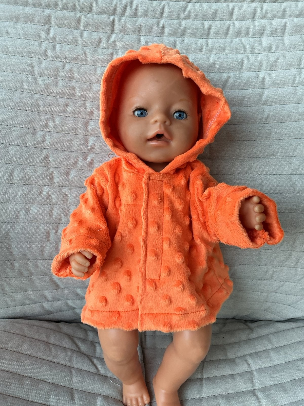 178. Babyborn: Nieuw oranje jasje met nopjes, Ophalen of Verzenden, Nieuw, Babypop