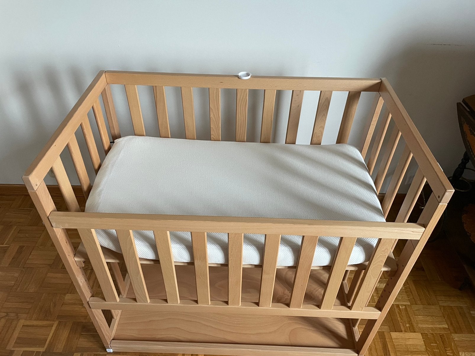 Lit bébé avec matelas et couvre-matelas Aerosleep, Enlèvement, Comme neuf, Matelas