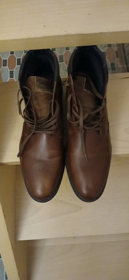 CHAUSSURES JAMAIS PORTEES, Vêtements | Femmes, Chaussures, Neuf, Brun, Enlèvement