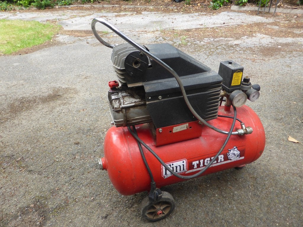 compressor 10 bar druk in goede werkende staat, Moins de 25 litres, Enlèvement, Mobile, Utilisé