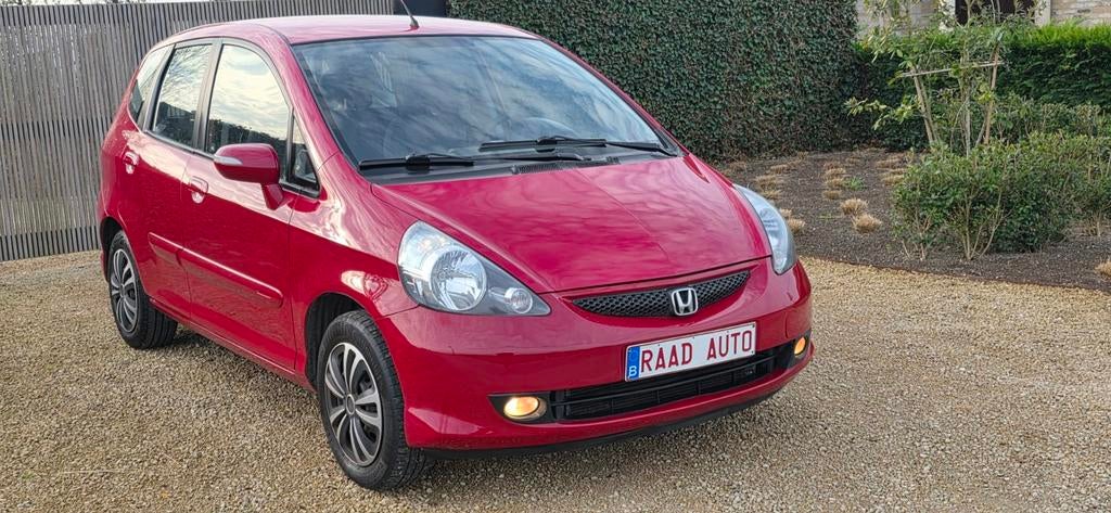 Honda jazz 1.4 _ 61kw _ boîte automatique _ airco _ euro 4!!, Rouge, Achat, Entreprise, Entretenue par le concessionnaire