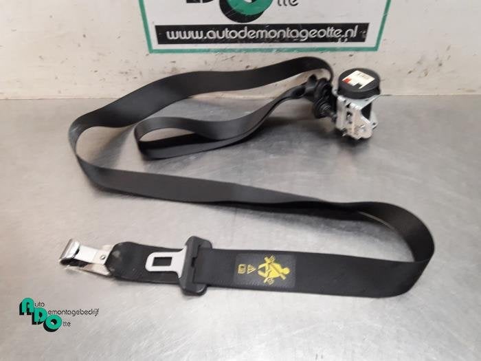 Ceinture de sécurité arrière gauche d'un Opel Zafira B (Z, -, Opel, 3 mois de garantie, Utilisé