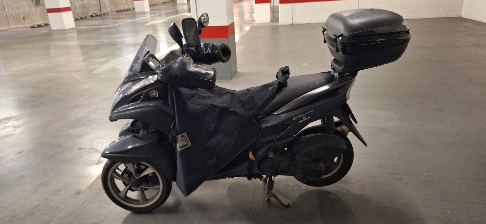 Tricity 125 ABS, Fietsen en Brommers, Ophalen, Overige modellen, 125 cc, Zo goed als nieuw