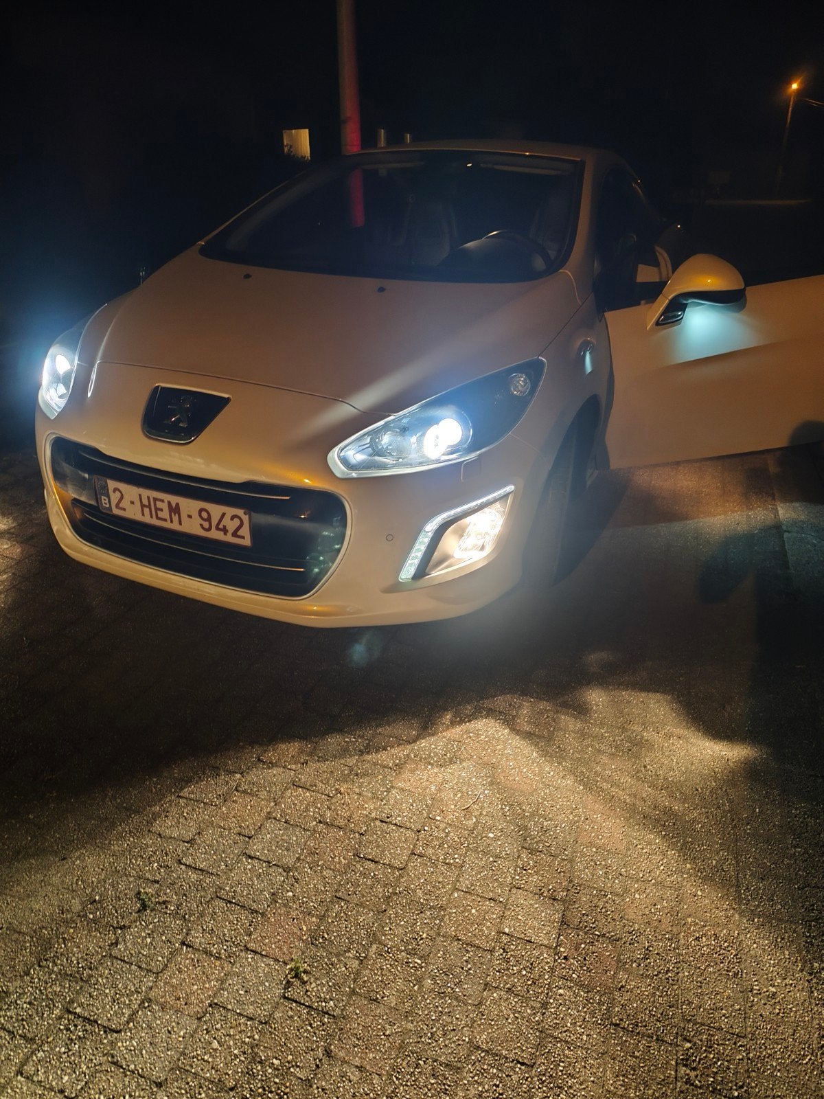 Te Koop: Super 308 1.6 Thp, Autos, Euro 5, Cabriolet, Entretenue par le concessionnaire, Noir