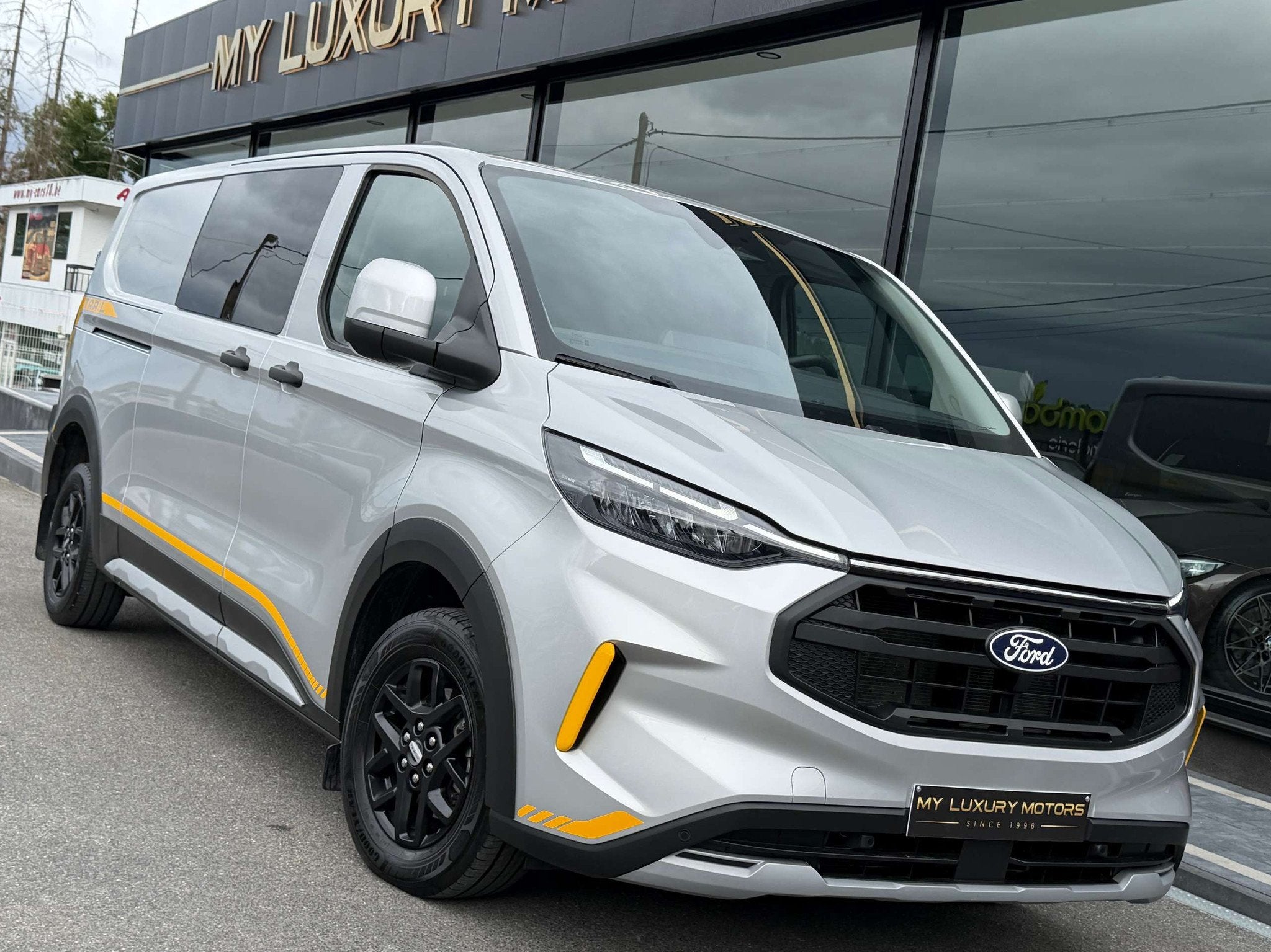 Ford Transit Custom TRAIL 2.0 TD 170 CV 4X4 L2H1 AWD DOUBLE, Autos, Cuir, Argent ou Gris, Achat, Entreprise