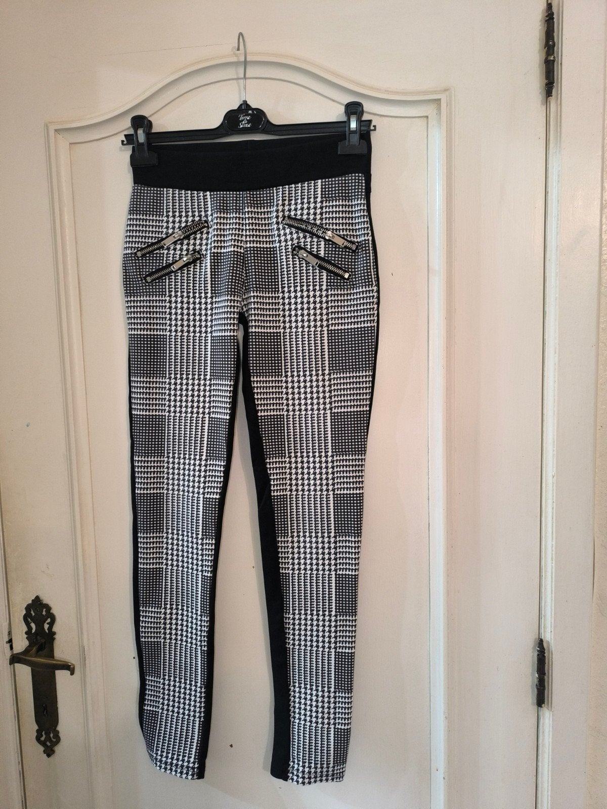 mooie broek small, Vêtements | Femmes, Culottes & Pantalons, Enlèvement ou Envoi